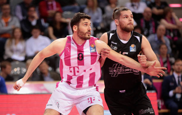 前锋凯恩就 前锋凯恩就