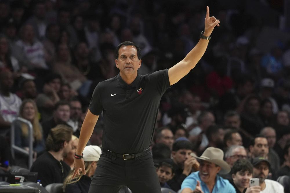 依靠精准的 依靠精准的