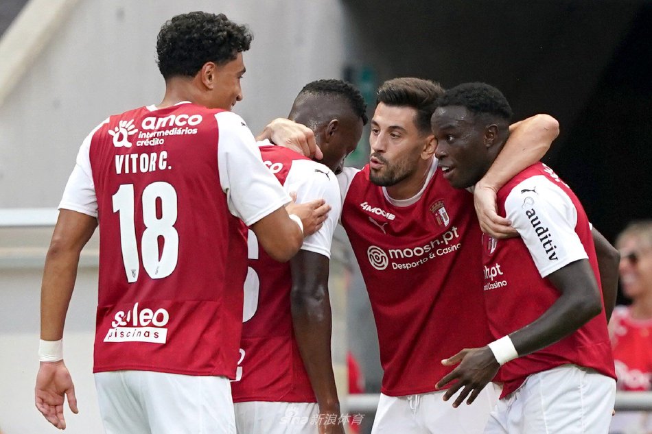 季进球上双 季进球上双